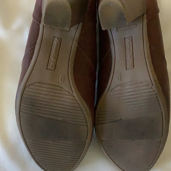 AE by Payless Brown 3" Stacked Heel Slip-on Ankle Booties Size 9 - Picture 9 of 11